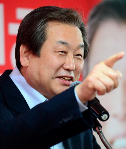 韩执政党党首金武星宣布将辞职不会参加总统选举