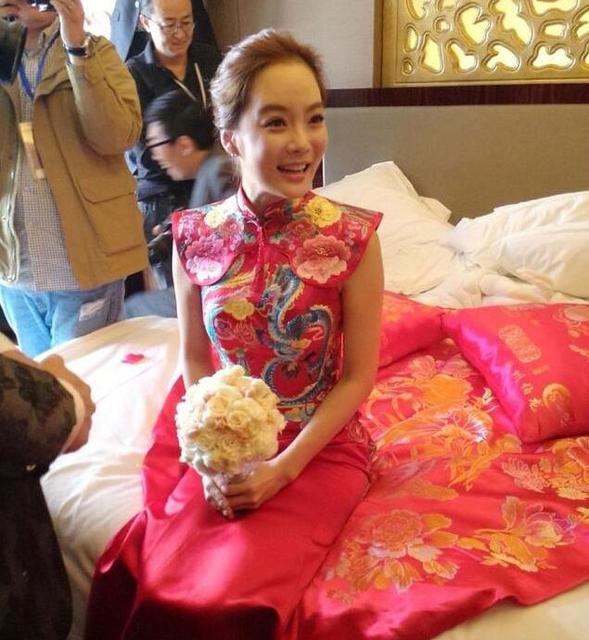 当韩国女明星穿上中国旗袍 谁美谁出戏？
