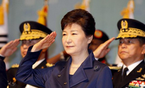 韩庆祝建军67周年 总统朴槿惠出席