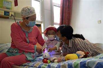중국 최연소 재생 불량성 장애 어린이 이식 성공
