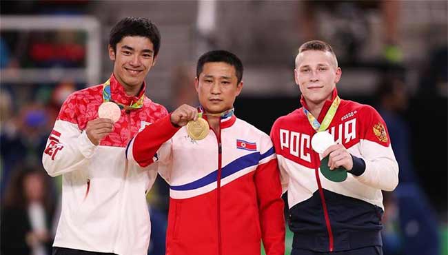 朝鲜选手夺体操跳马金牌